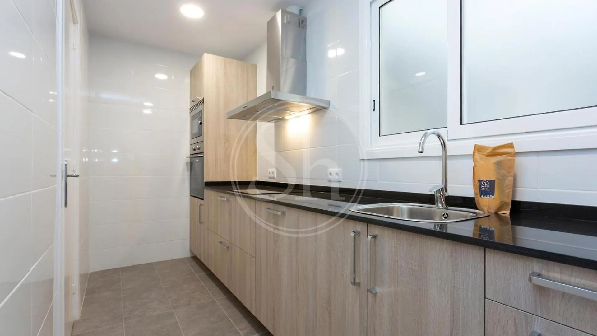 Comodo Apartamento Para 5 Barcelona Apartment